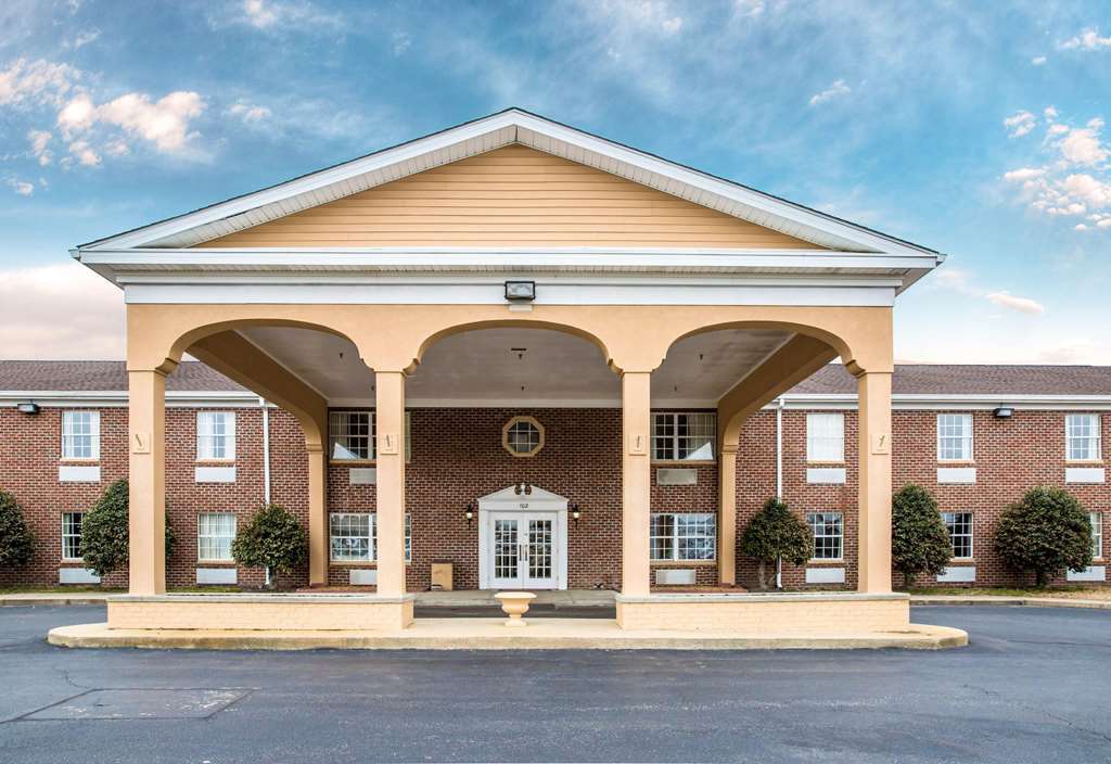 Quality Inn Williamston Exterior photo